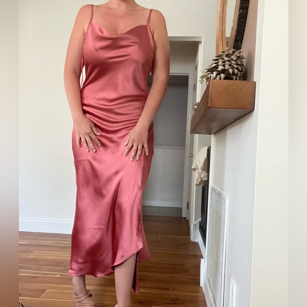 Dress Forum Los Ángeles Satin slip cowl neck dress in pink
